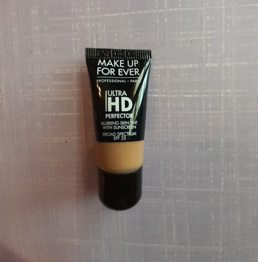 🦋 5/$20 make up for ever skin tinted with spf
